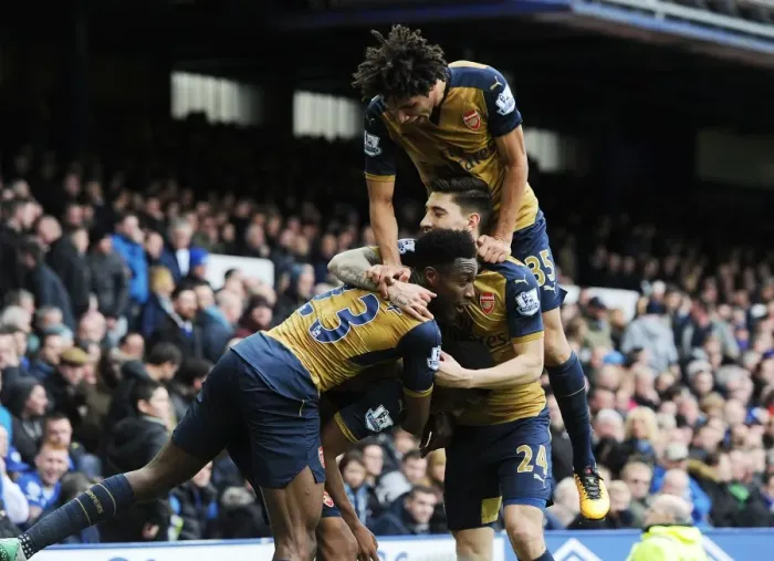 Framed Print : Arsenal Celebrate Double Strike: Iwobi, Welbeck, Bellerin, and Elneny Rejoice after Scoring against Everton (2015-16) Framed Print : Arsenal Celebrate Double Strike: Iwobi, Welbeck, Bellerin, and Elneny Rejoice after Scoring against Everton (2015-16)