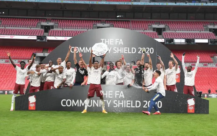Framed Print : Arsenal Celebrate FA Community Shield Victory over Liverpool