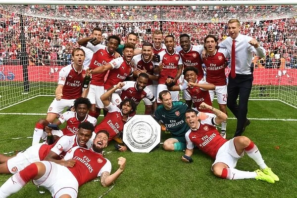 Arsenal Celebrate FA Community Shield Win over Chelsea (2017-18)