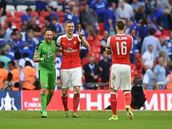 Arsenal Celebrate FA Cup Victory: Ospina, Mertesacker, Holding