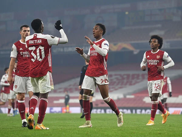Arsenal Celebrate First Goal Against Molde in Europa League Group Stage