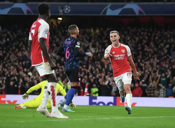 Framed Print : Arsenal Celebrate First Goal Against Sevilla in 2023-24 Champions League