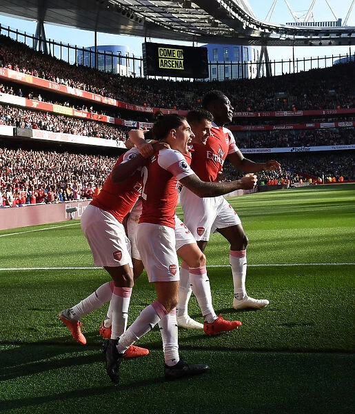 Arsenal Celebrate First Goal: Xhaka, Lacazette, Bellerin, Welbeck (Arsenal v Watford 2018-19)