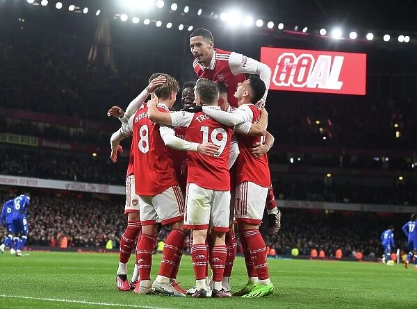 Arsenal Celebrate Four Goals: Martin Odegaard, Bukayo Saka, Leandro Trossard, Gabriel Martinelli vs Everton (2022-23)
