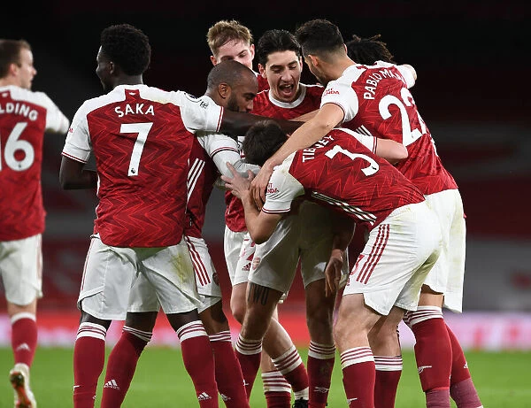 Arsenal Celebrate Granit Xhaka's Goal: Arsenal 2-Chelsea, 2020-21 Premier League
