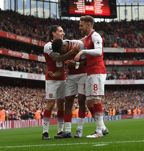 Arsenal Celebrate: Iwobi, Bellerin, Ramsey Score Against Brighton & Hove Albion (2017-18)