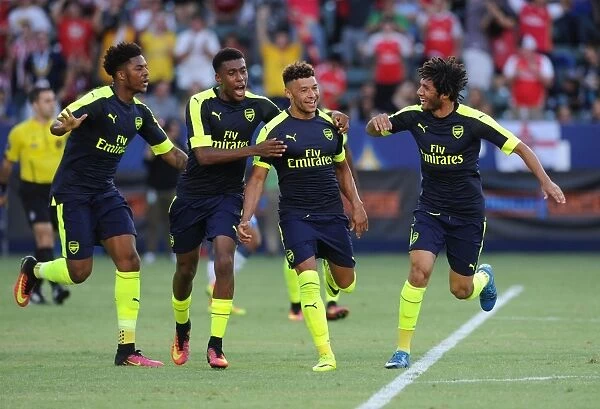 Arsenal Celebrate: Oxlade-Chamberlain, Akpom, Elneny, Iwobi - Unity in Victory