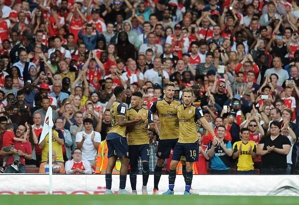 Arsenal Celebrate Oxlade-Chamberlain's Goal Against Olympique Lyonnais at Emirates Cup 2015: Oxlade-Chamberlain, Iwobi, Giroud, Ramsey Rejoice