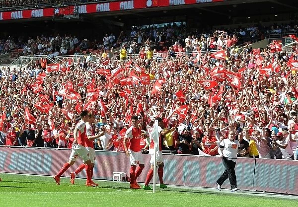 Arsenal Celebrate Oxlade-Chamberlain's Goal: Community Shield Victory over Chelsea (2015)