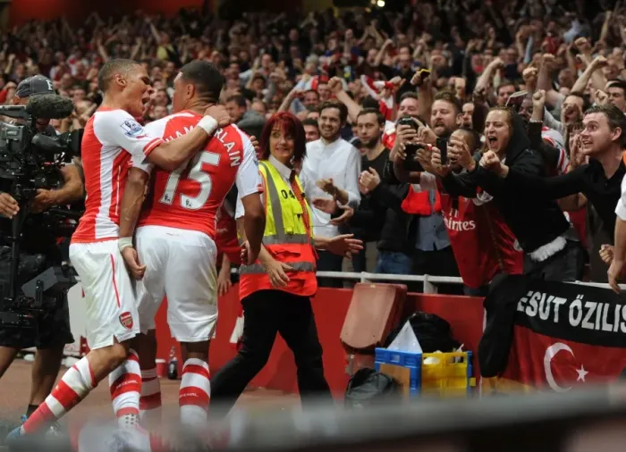 Framed Print : Arsenal Celebrate: Oxlade-Chamberlain's Goal vs. Tottenham (2014-15) Framed Print : Arsenal Celebrate: Oxlade-Chamberlain's Goal vs. Tottenham (2014-15)