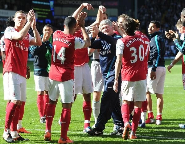 Arsenal Celebrate Promising End to 2011-12 Season with Pat Rice's Thrilling Throw