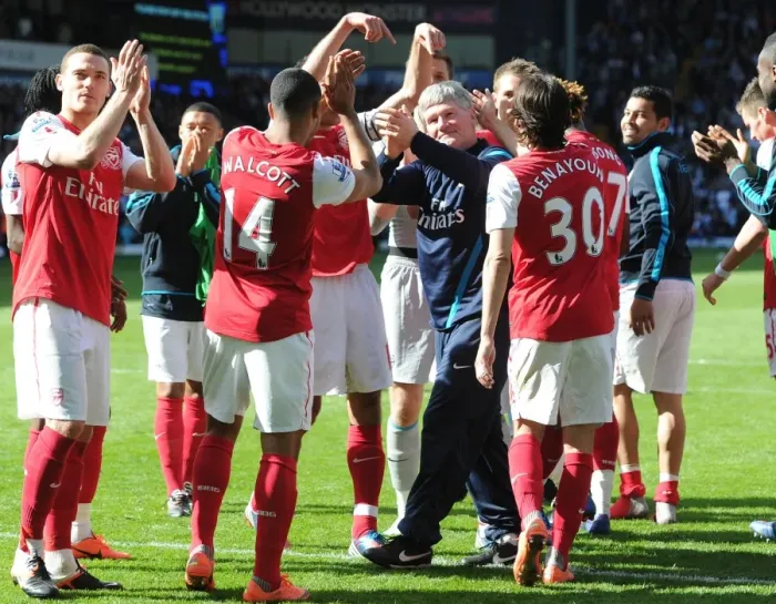 Framed Print : Arsenal Celebrate Promising End to 2011-12 Season with Pat Rice's Thrilling Throw Framed Print : Arsenal Celebrate Promising End to 2011-12 Season with Pat Rice's Thrilling Throw