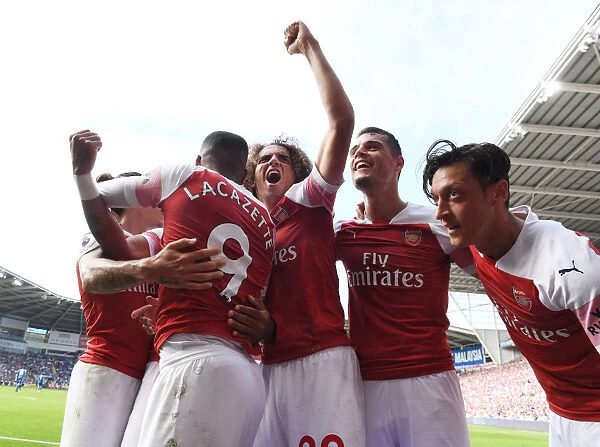 Arsenal Celebrate Second Goal: Lacazette, Guendouzi, Xhaka, Ozil (Cardiff City vs Arsenal, 2018-19)