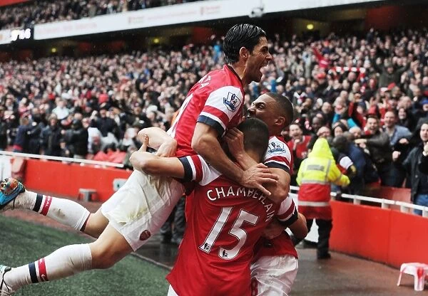 Arsenal Celebrate Second Goal Against Norwich City (2012-13)