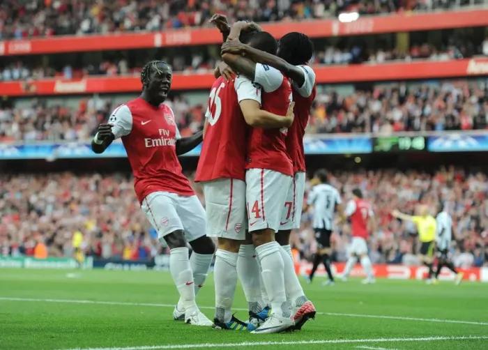 Framed Print : Arsenal Celebrate Theo Walcott's Goal in 2011-12 UEFA Champions League