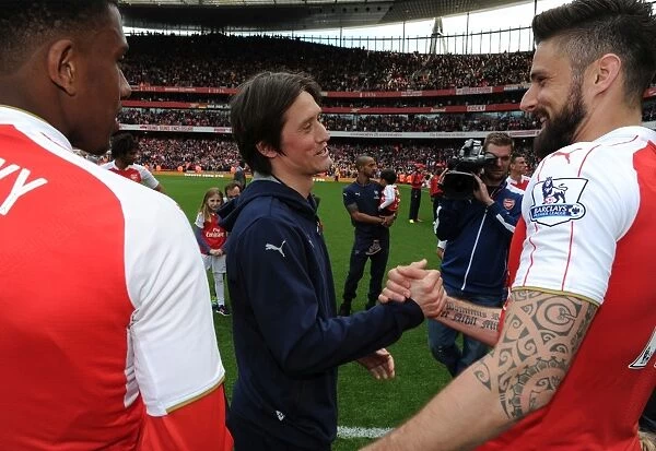 Arsenal Celebrate Victory Over Aston Villa: Olivier Giroud and Tomas Rosicky