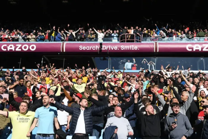 Framed Print : Arsenal Celebrate Victory: Aston Villa vs Arsenal, Premier League 2021-22