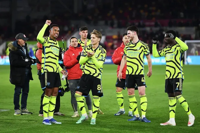 Framed Print : Arsenal Celebrate Victory Over Brentford in Premier League Clash (2023-24) Framed Print : Arsenal Celebrate Victory Over Brentford in Premier League Clash (2023-24)