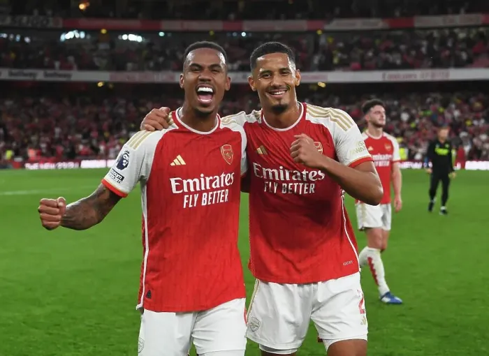 Framed Print : Arsenal Celebrate Victory Over Manchester City in 2023-24 Premier League Framed Print : Arsenal Celebrate Victory Over Manchester City in 2023-24 Premier League