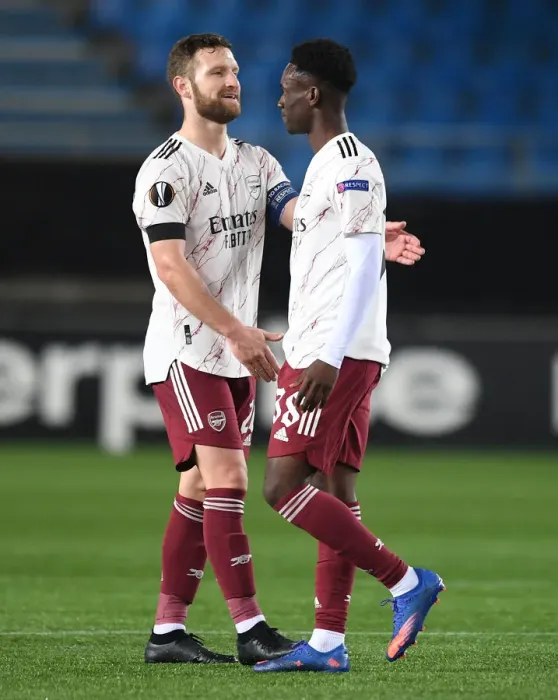Framed Print : Arsenal Celebrate Victory Over Molde in Europa League: Mustafi and Balogun