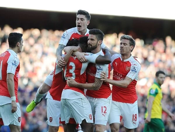 Arsenal Celebrate: Welbeck's Goal Against Norwich City (2015-16)