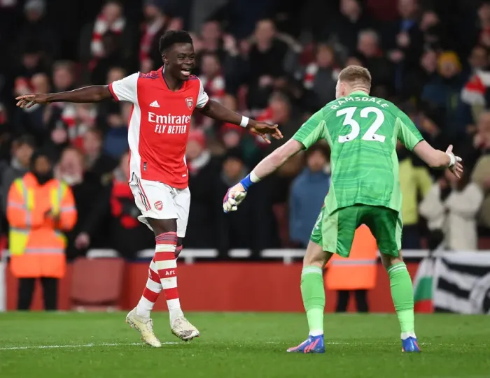 Framed Print : Arsenal Celebrate Win Against Wolverhampton Wanderers: Bukayo Saka and Aaron Ramsdale Framed Print : Arsenal Celebrate Win Against Wolverhampton Wanderers: Bukayo Saka and Aaron Ramsdale
