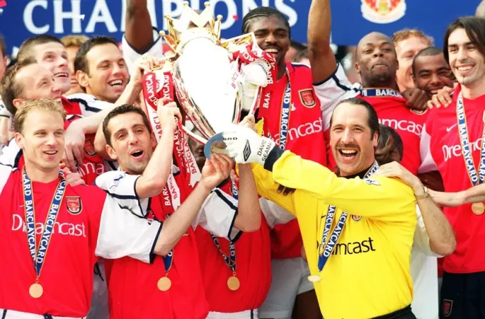Framed Print : Arsenal Celebrate Winning the FA Barclaycard Premiership vs. Everton, Highbury, London, May 11, 2002 Framed Print : Arsenal Celebrate Winning the FA Barclaycard Premiership vs. Everton, Highbury, London, May 11, 2002
