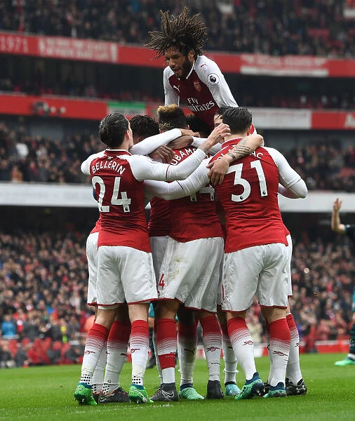Arsenal Celebrates: Aubameyang, Welbeck, Iwobi, Bellerin, Kolasinac - 2017-18 Season's Goal Scoring Moment
