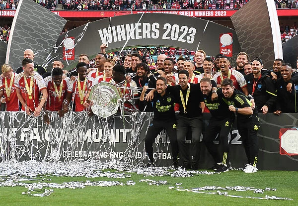 Arsenal Celebrates Community Shield Victory Over Manchester City (2023-24)
