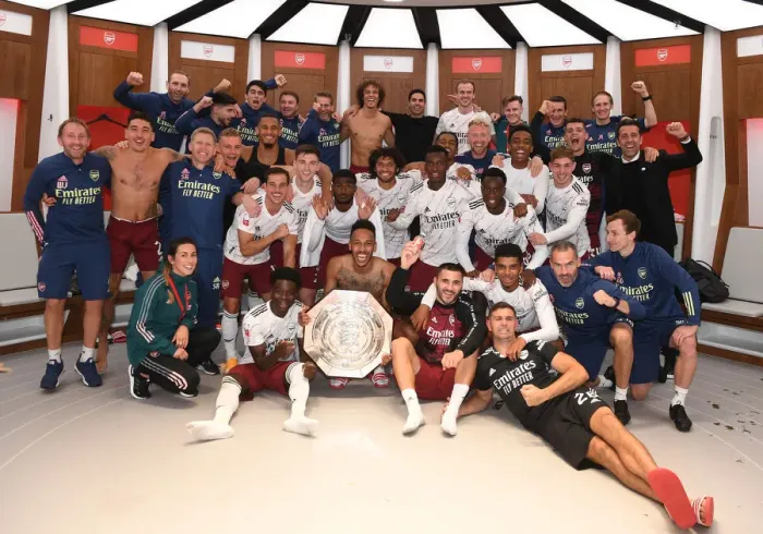 Framed Print : Arsenal Celebrates FA Community Shield Victory over Liverpool