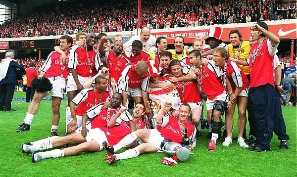 Arsenal Celebrates F.A. Premiership Victory: 4-3 Win Over Everton at Highbury, London (May 11, 2002)