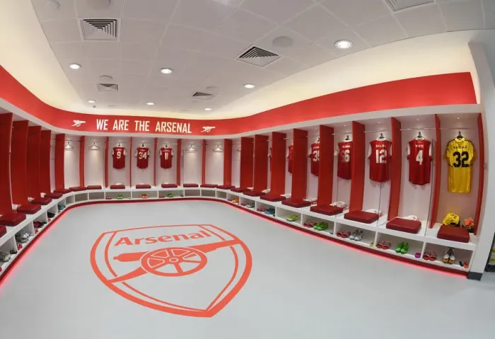 Framed Print : Arsenal Changing Room Before Arsenal v Sevilla - Emirates Cup 2022