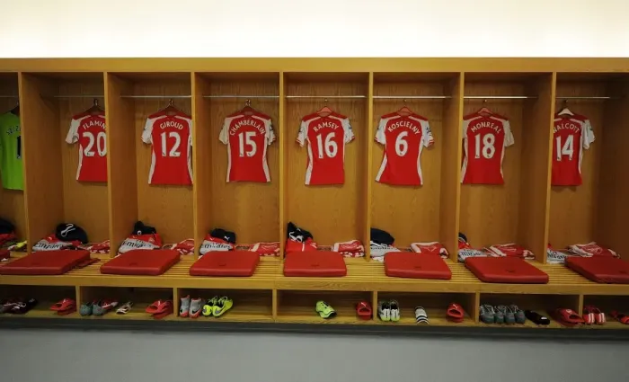 Framed Print : Arsenal Changing Room - Arsenal vs West Bromwich Albion (2014 / 15) - Emirates Stadium
