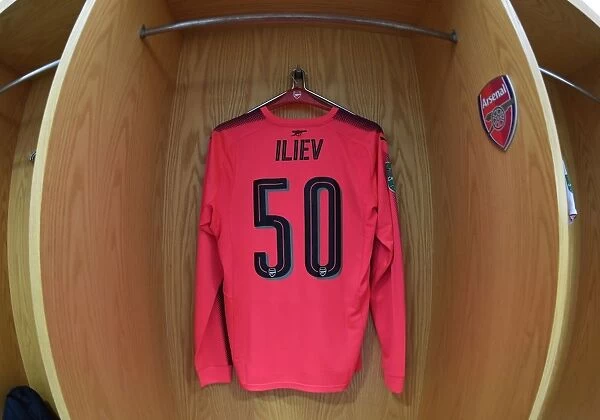 Arsenal Changing Room: Dejan Iliev Prepares for Arsenal v Norwich City - Carabao Cup Fourth Round