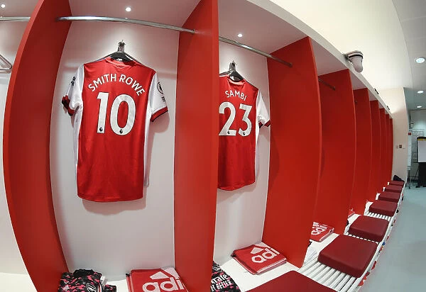 Arsenal Changing Room: Emile Smith Rowe's Shirt Before Arsenal vs Newcastle United (2021-22)