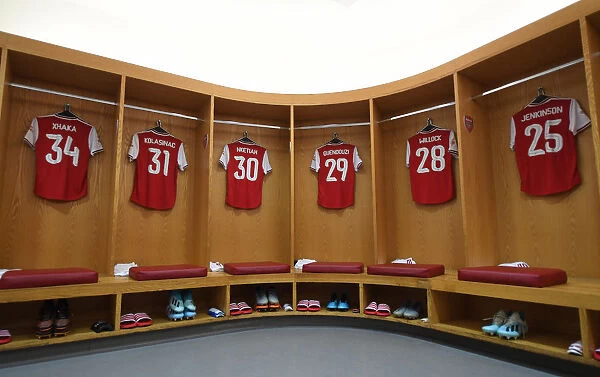 Arsenal Changing Room Before Emirates Cup Match against Olympique Lyonnais (2019-20)