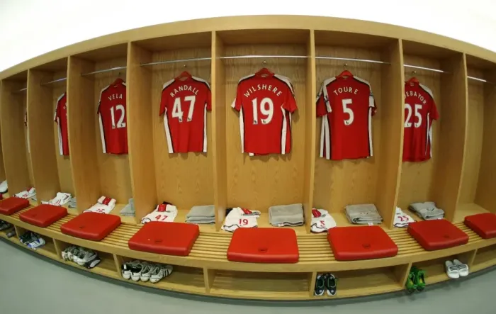 Framed Print : Arsenal Changing Room: Focus before Defeating West Bromwich Albion 1-0 in the 2008-09 Premier League Framed Print : Arsenal Changing Room: Focus before Defeating West Bromwich Albion 1-0 in the 2008-09 Premier League