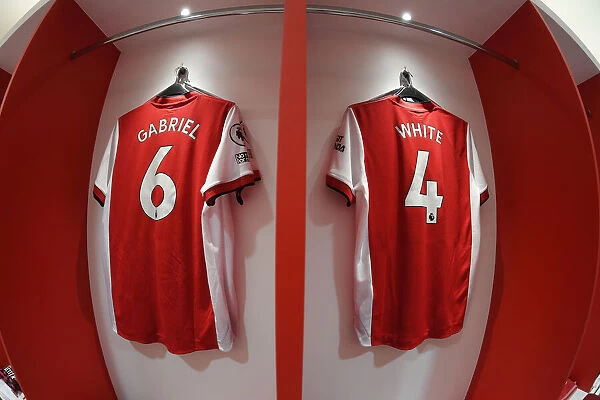 Arsenal Changing Room: Gabriel and Ben White Gear Up for Arsenal v Newcastle United (Premier League 2021-22)