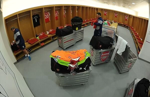 Arsenal Changing Room: Gearing Up for the Arsenal vs. Chelsea Battle (2014 / 15)