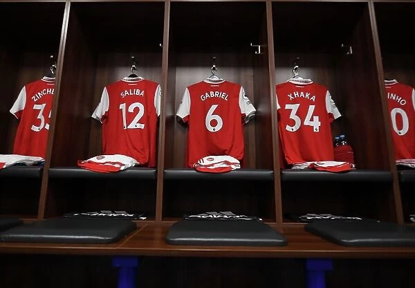 Arsenal Changing Room: A Glimpse at Zinchenko, Saliba, Gabriel, and Xhaka's Shirts Before Leicester Match, 2022-23