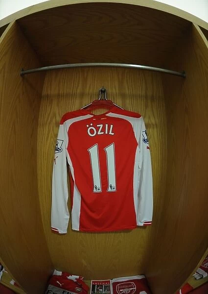 Arsenal Changing Room: Mesut Ozil's Shirt Before Arsenal vs Stoke City (2014-15)