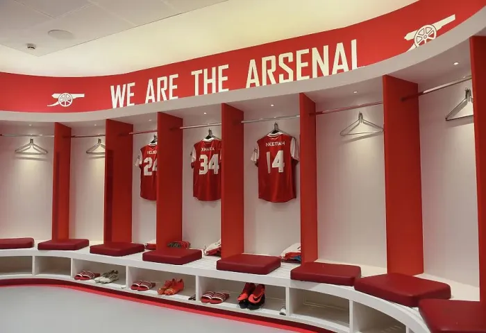 Framed Print : Arsenal Changing Room: Nelson, Xhaka, Nketiah Prepare for Arsenal vs Juventus (2022-23)