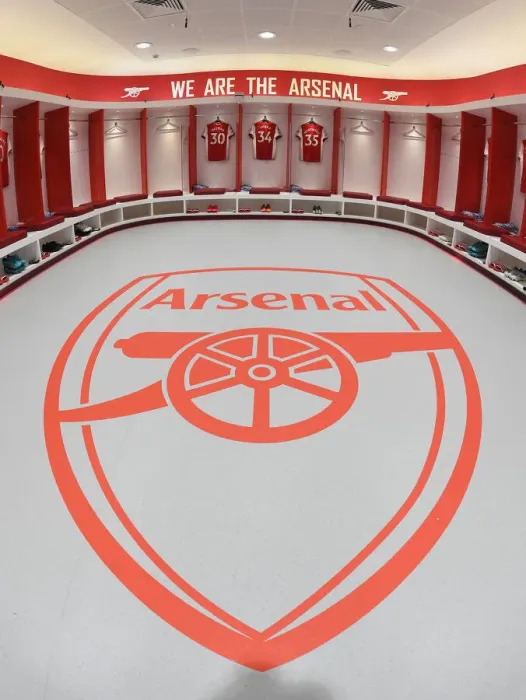 Framed Print : Arsenal Changing Room: Pre-Match Focus before Arsenal vs Leeds United (2021-2022), Emirates Stadium Framed Print : Arsenal Changing Room: Pre-Match Focus before Arsenal vs Leeds United (2021-2022), Emirates Stadium