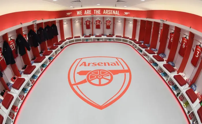 Framed Print : Arsenal Changing Room: Pre-Match Focus against Liverpool (Premier League, 2021-22) Framed Print : Arsenal Changing Room: Pre-Match Focus against Liverpool (Premier League, 2021-22)