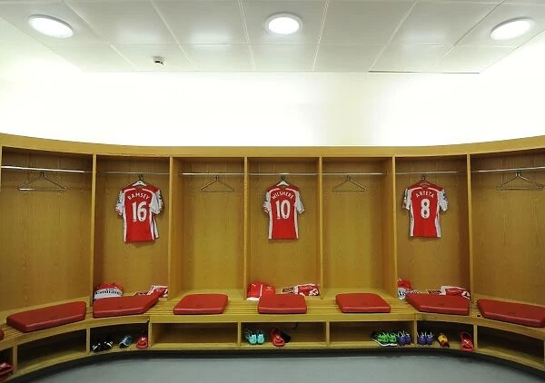 Arsenal Changing Room: Pre-Match Focus against Tottenham Hotspur (2014-15)
