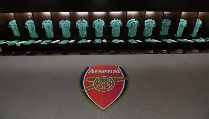 Framed Print : Arsenal Changing Room: Pre-Match Huddle before Arsenal vs. Paris Saint-Germain (International Champions Cup 2018, Singapore) Framed Print : Arsenal Changing Room: Pre-Match Huddle before Arsenal vs. Paris Saint-Germain (International Champions Cup 2018, Singapore)