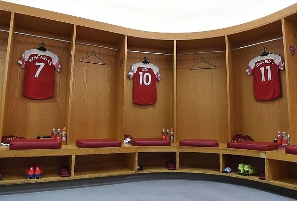 Arsenal Changing Room: Pre-Match Preparation for Arsenal vs Bournemouth, Premier League 2018-19