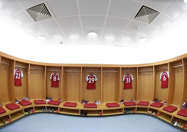 Arsenal Changing Room: Pre-Match Preparation vs AFC Bournemouth (2017-18)
