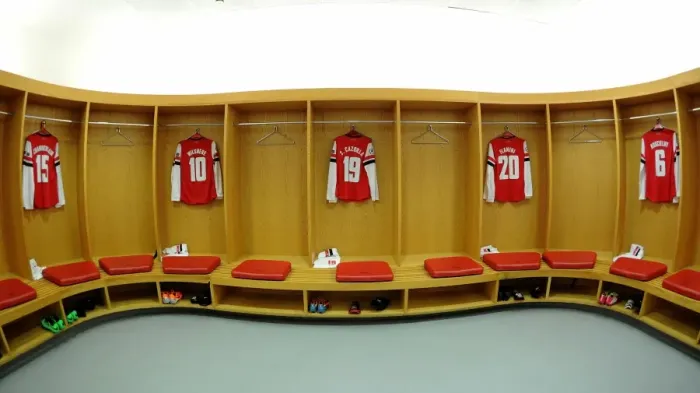 Framed Print : Arsenal Changing Room: Preparing for Battle against Bayern Munich (UEFA Champions League 2013-14)