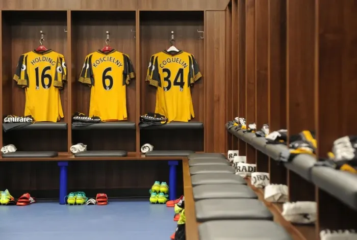 Framed Print : Arsenal Changing Room: Preparing for the Leicester City Showdown (2016-17) Framed Print : Arsenal Changing Room: Preparing for the Leicester City Showdown (2016-17)